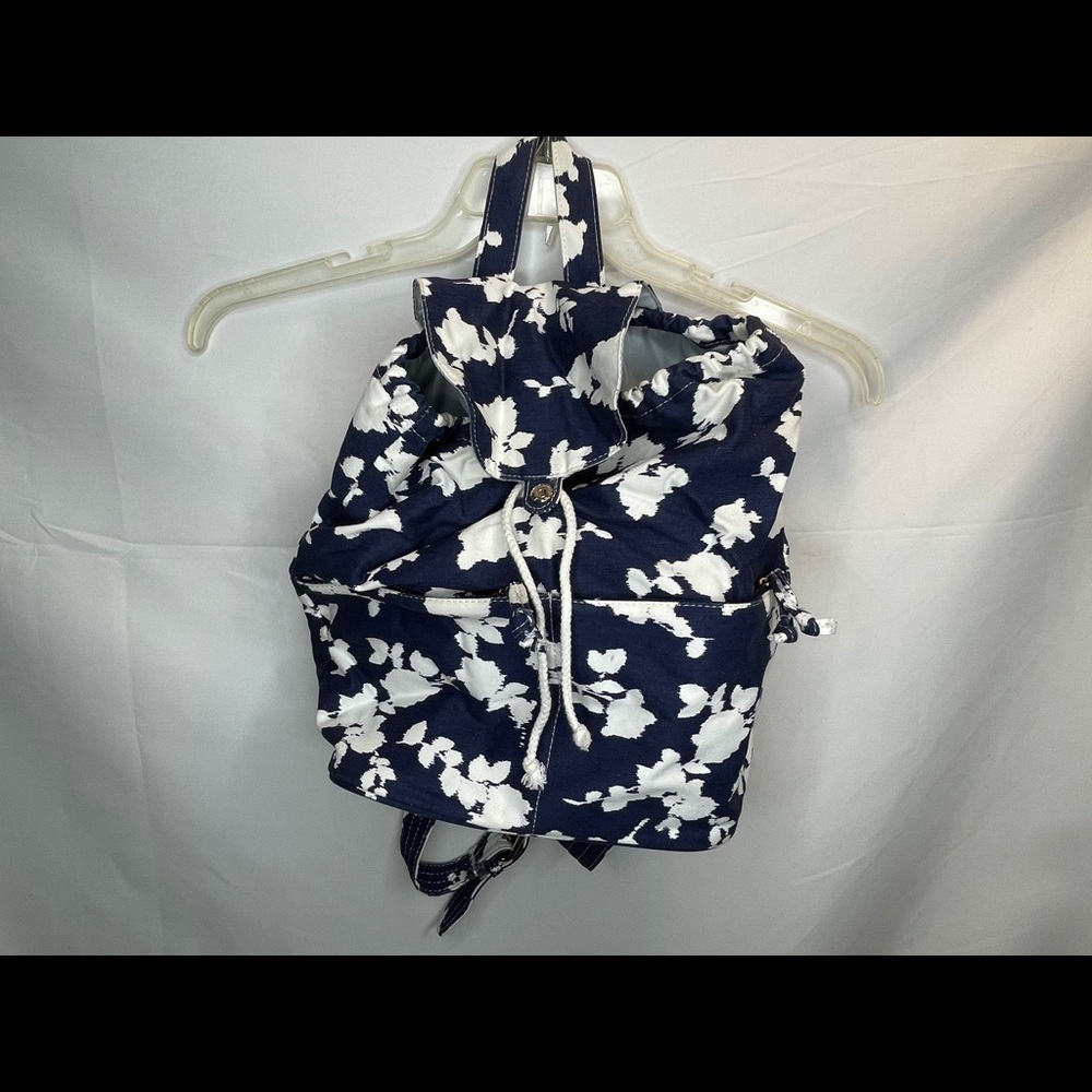 Backpack - Picture 2 of 4